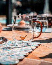 Tazza con uccello in vetro Ocra