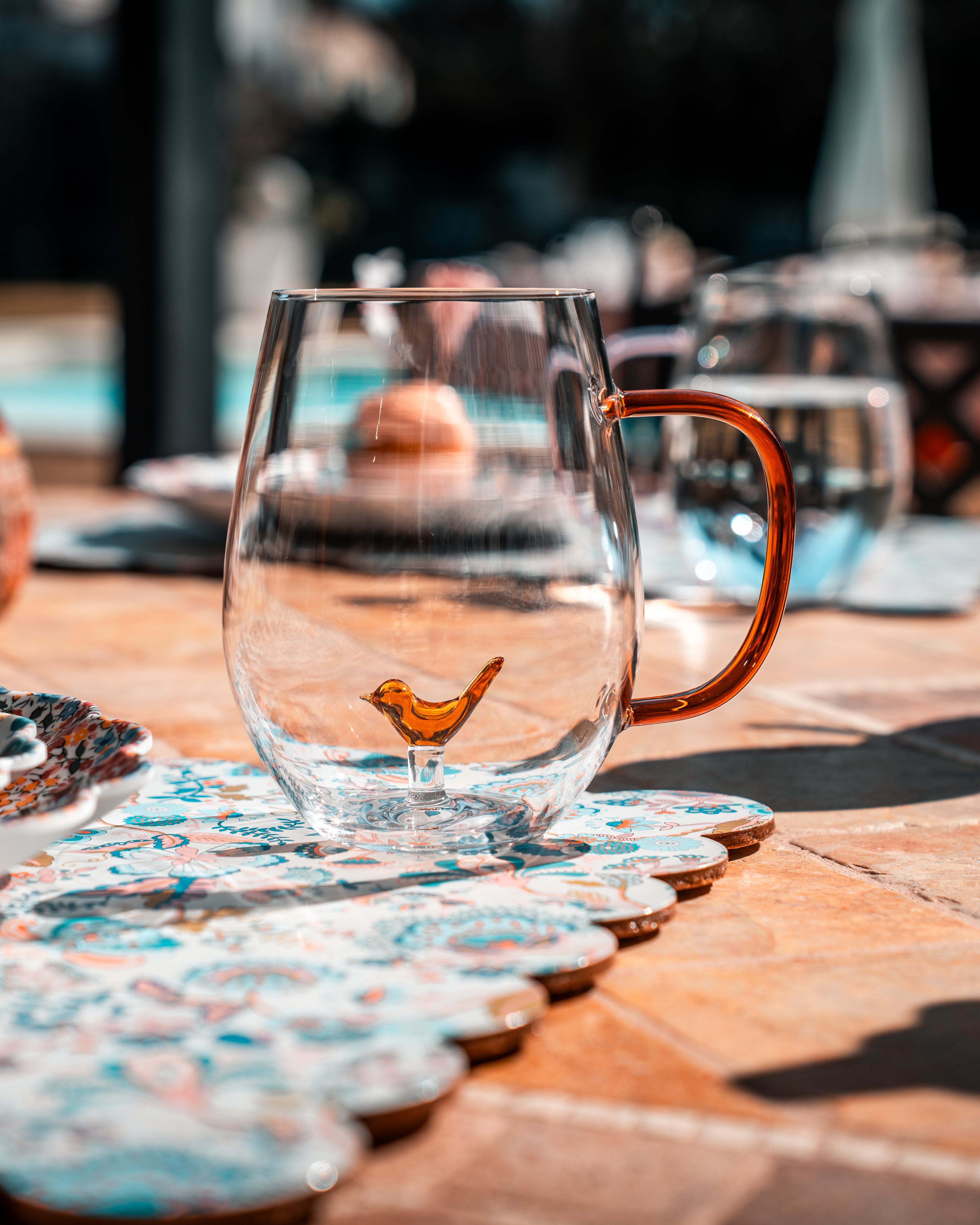 Tazza con uccello in vetro Ocra